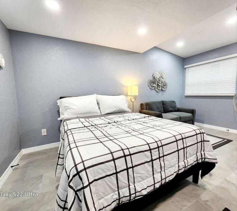 Apartment 3! Lakeland